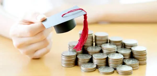 Nome sujo por conta de faculdade ou curso técnico? Entenda seus direitos e como cancelar a cobrança indevida